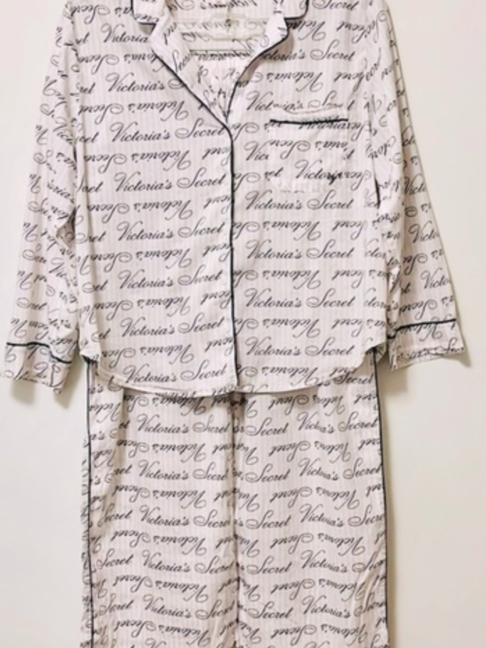 Victoria's Secret White Script Logo Kids Pajama Set